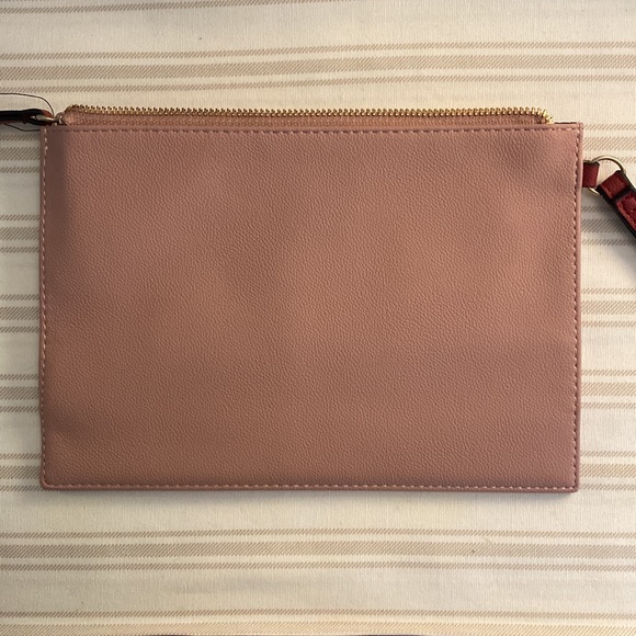 Guess Clutch - Picture 3 of 3